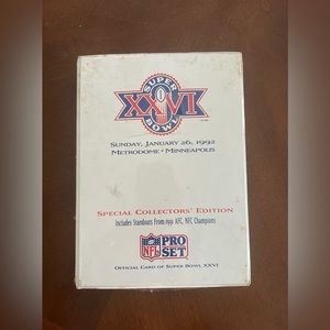 Super Bowl XXVI Special Collectors’ Edition UNOPENED Cards with album.